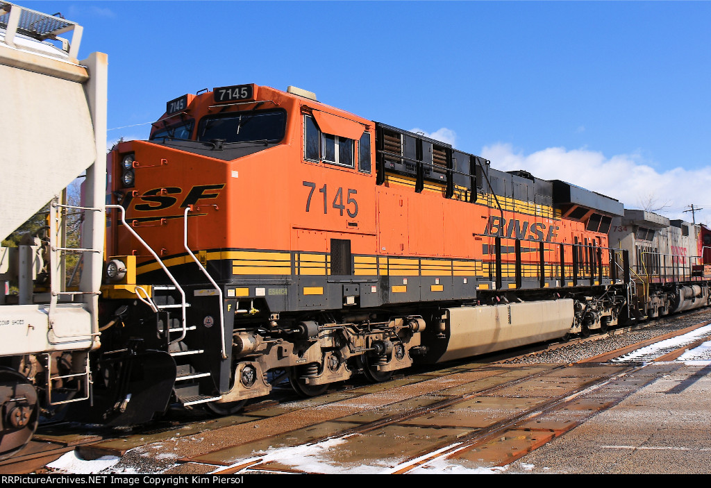 BNSF 7145